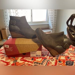 Grey Dansko Booties size 37